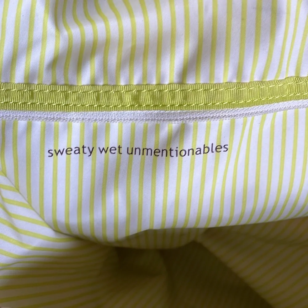 Lululemon Happy Hatha Hour Gym Bag - Picture 8 of 14